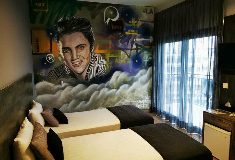 اتاق استاندارد, Rise Street Art