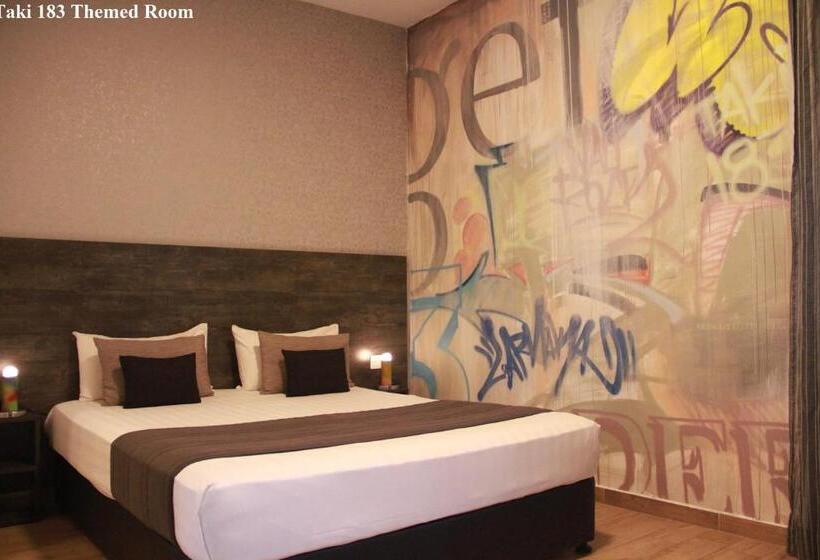 اتاق استاندارد, Rise Street Art