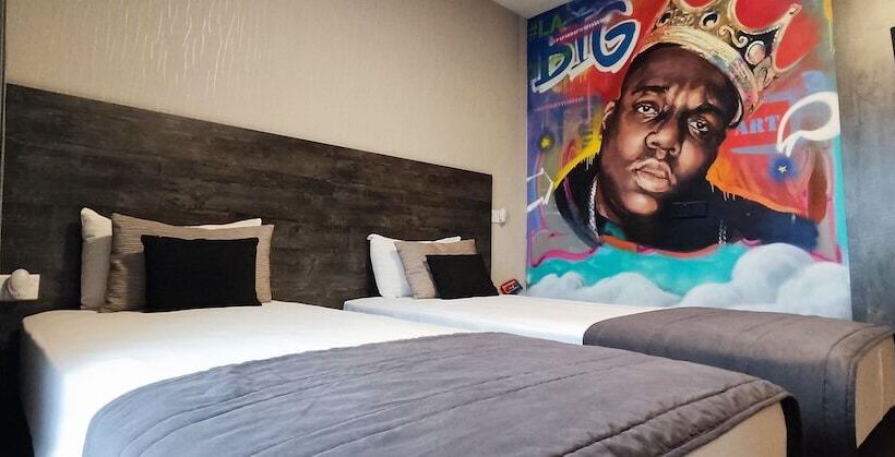 اتاق استاندارد, Rise Street Art