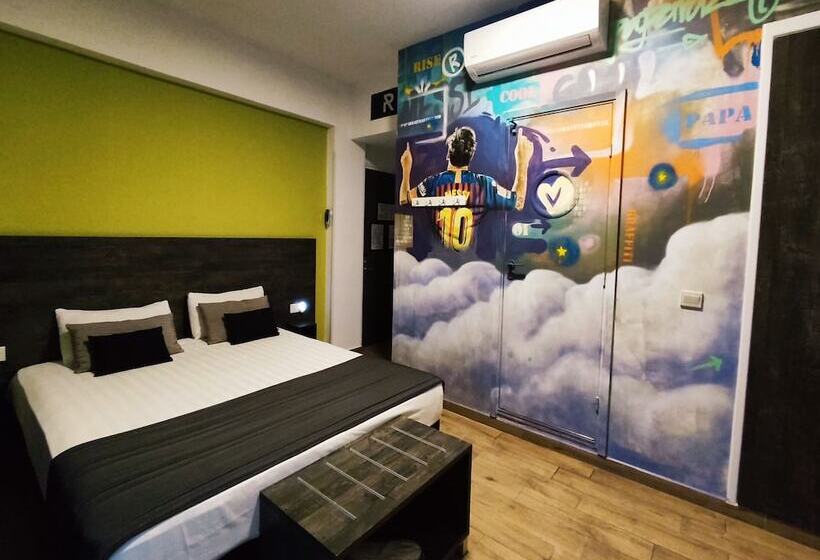 اتاق استاندارد, Rise Street Art