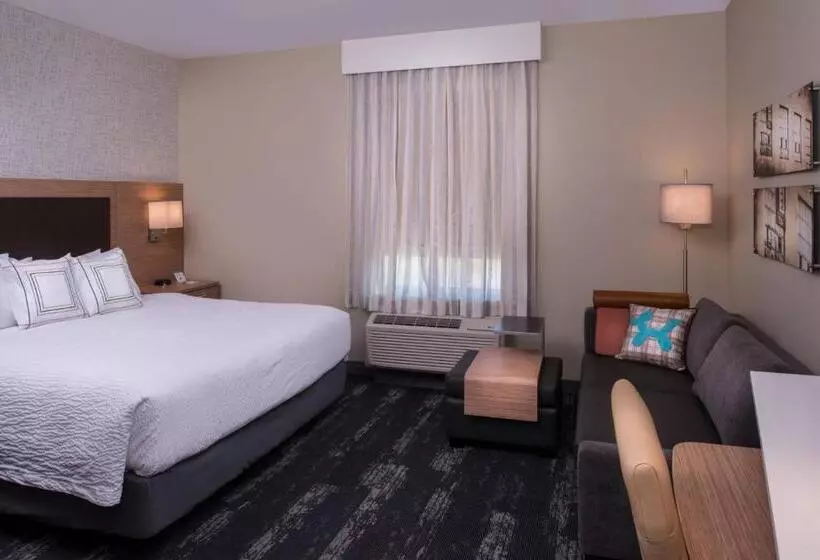 キングサイドベッドのスタンダードワンルーム, Towneplace Suites By Marriott Saskatoon