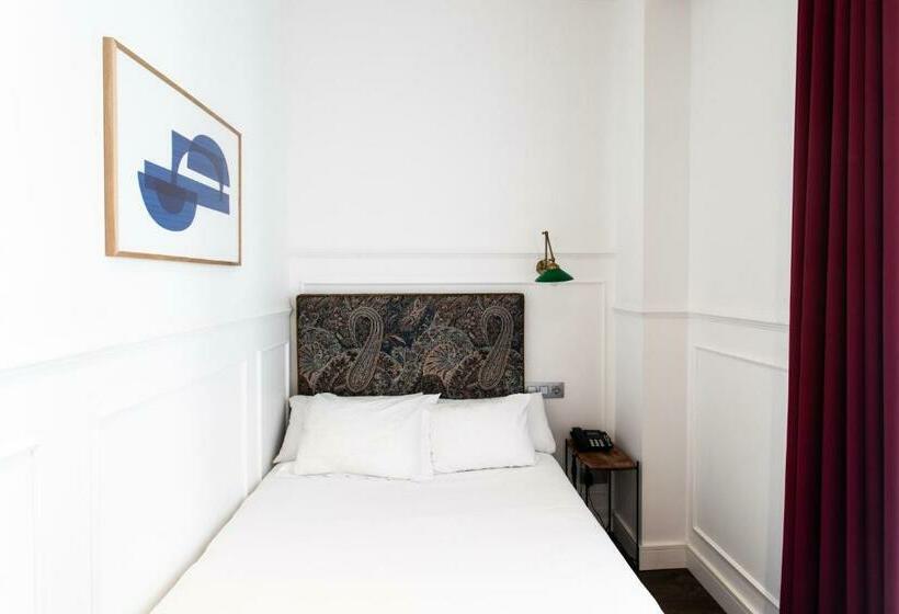 اتاق اکونومی, Trueba