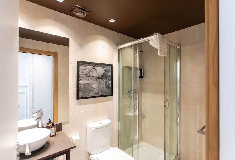 اتاق اکونومی, Trueba