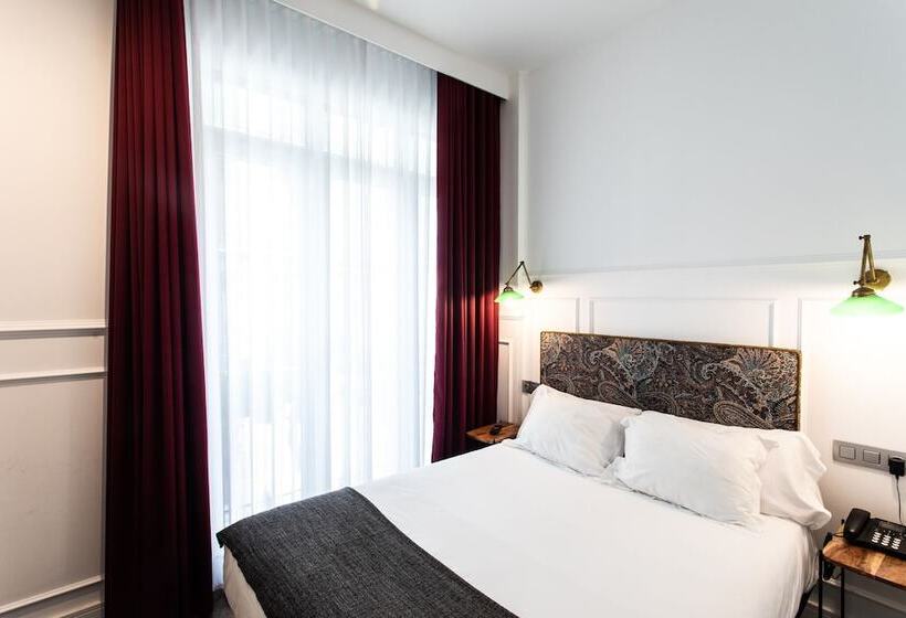 اتاق اکونومی, Trueba