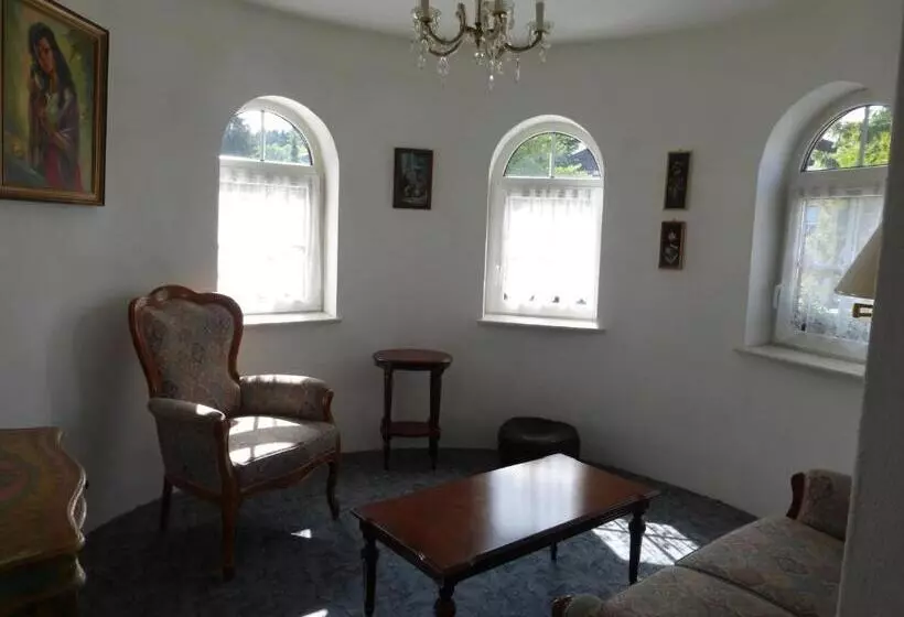 اتاق استاندارد یک نفره, Gasthof Turm