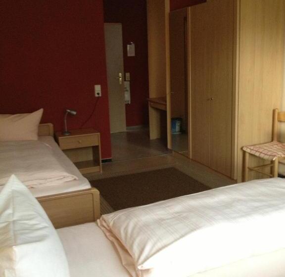 스탠다드 트리플 룸, Gasthof Turm