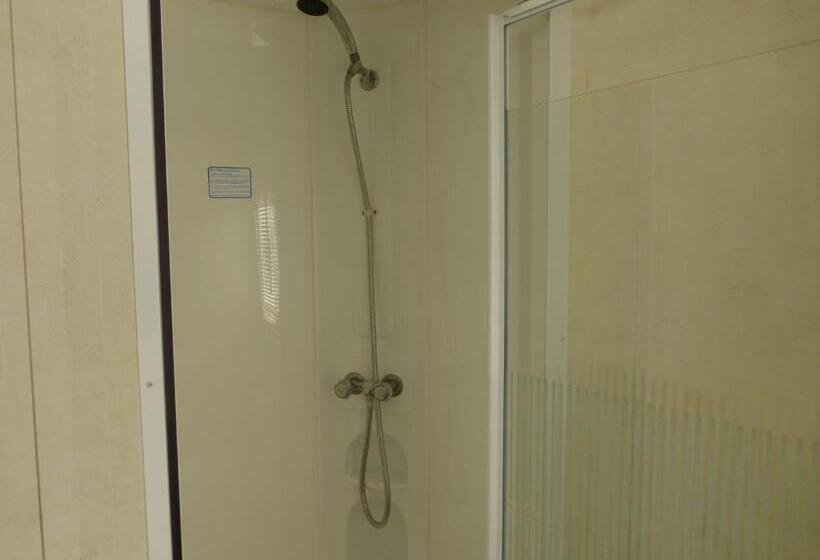 침실 2개 주택, Gasthof Turm