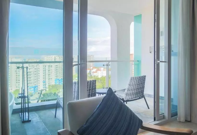 オーシャンビュースーペリアールーム, Wyndham Sanya Bay