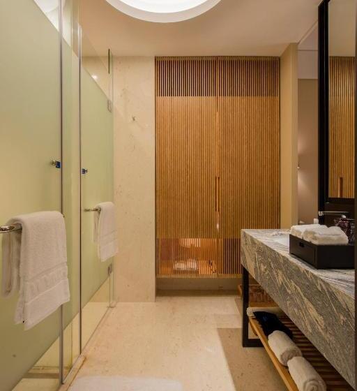 اتاق سوپریور با چشمانداز دریا, Wyndham Sanya Bay