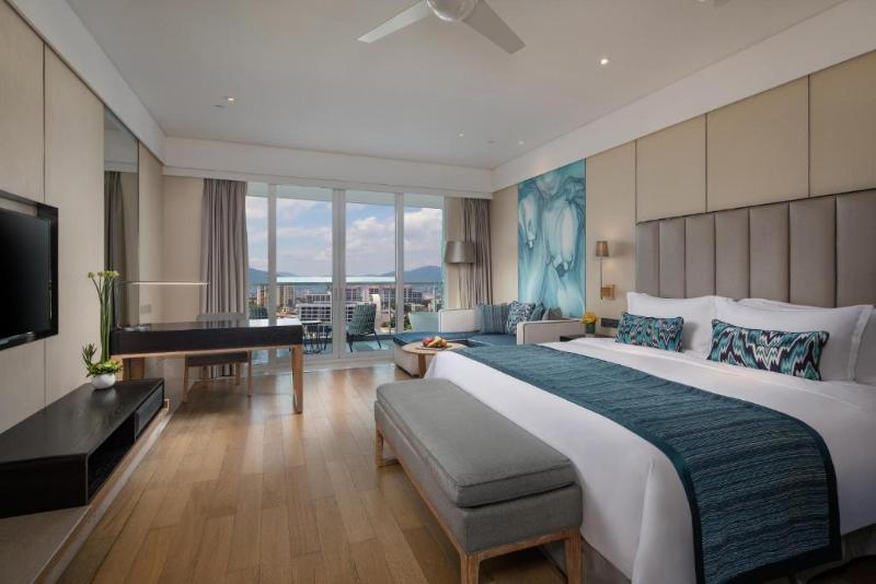 Номер Deluxe Вид на Море, Wyndham Sanya Bay