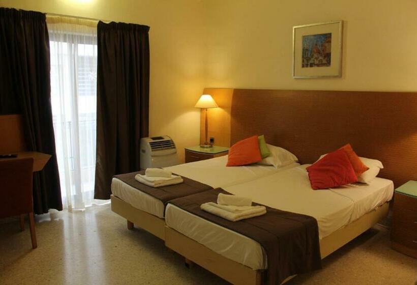 استودیوی استاندارد, Huli & Apartments