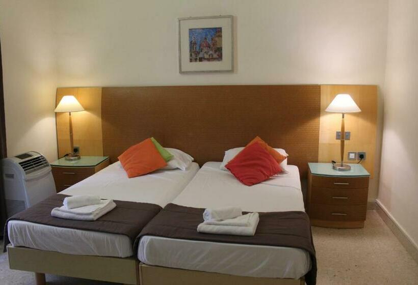 استودیوی استاندارد, Huli & Apartments