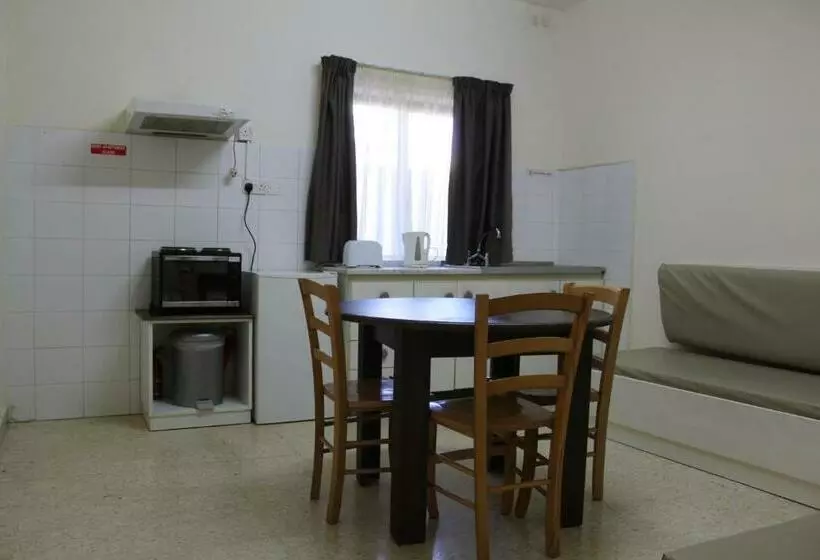 آپارتمان 1 خوابه, Huli  & Apartments