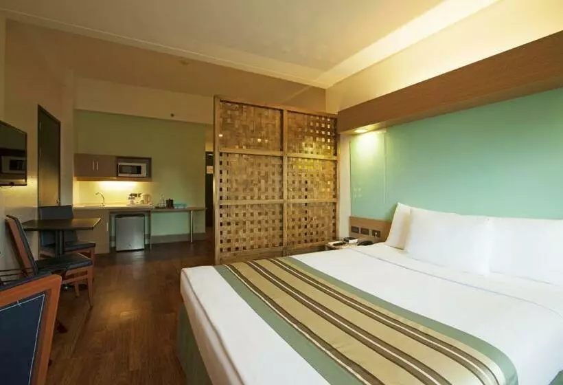 スイート, Microtel By Wyndham South Forbes Near Nuvali