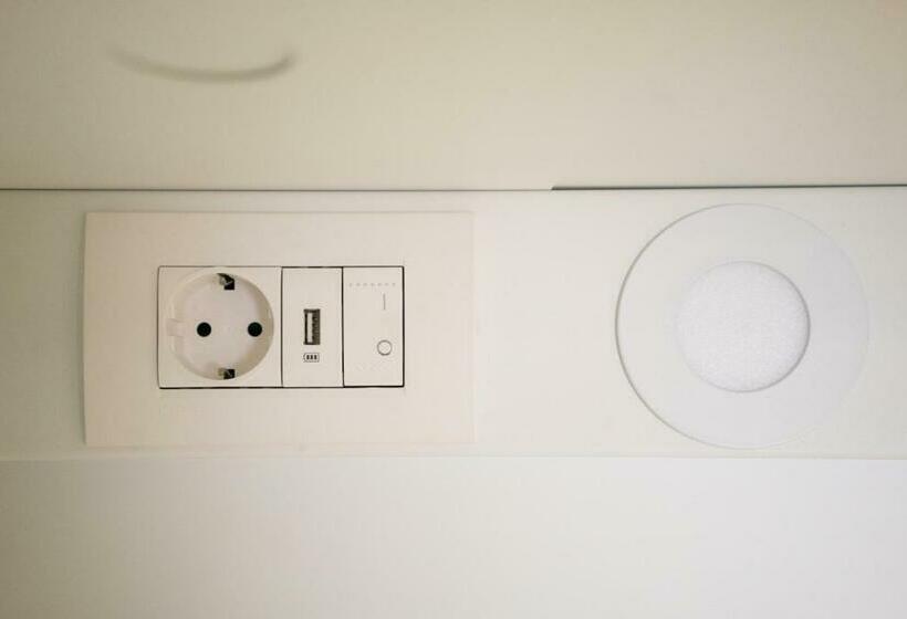 Bed in Shared Room with Shared Bathroom, Pars Teatro Hostel