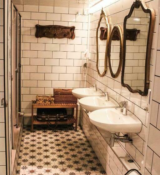 Bed in Shared Room with Shared Bathroom, Pars Teatro Hostel