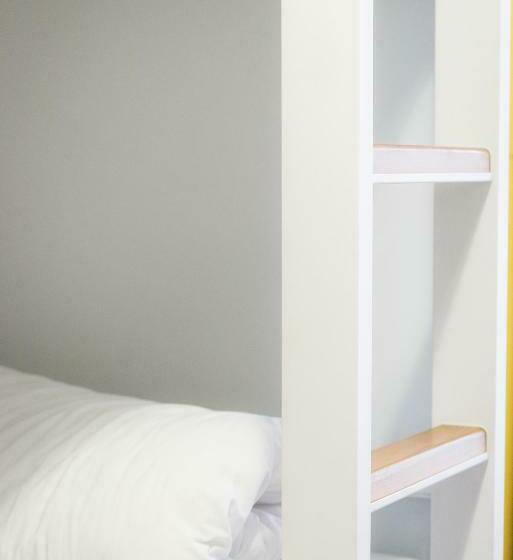 Кровать в Многоместном Номере с Общей Ванной, Pars Teatro Hostel