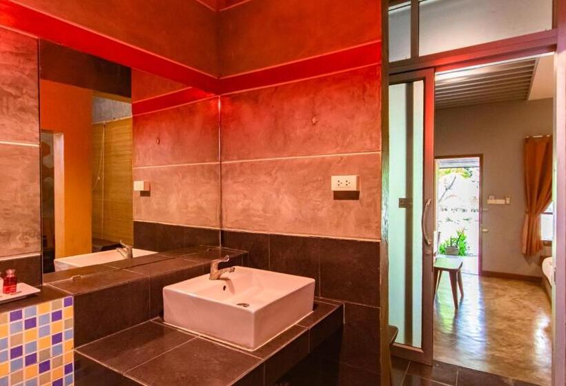 غرفة ديلوكس سرير كينج, Namsai Resort Kanchanaburi