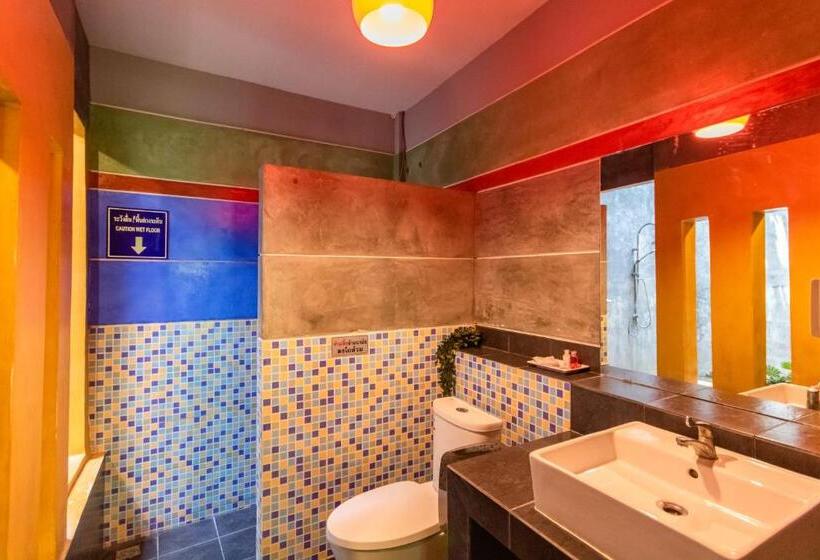 חדר דחוקס עם מיטת קינג, Namsai Resort Kanchanaburi