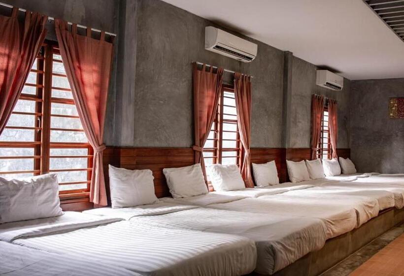 חדר משפחתי, Namsai Resort Kanchanaburi