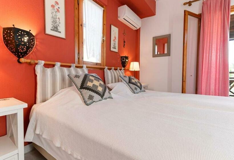 Quarto Estandar Vista Jardim, Xenios Zeus