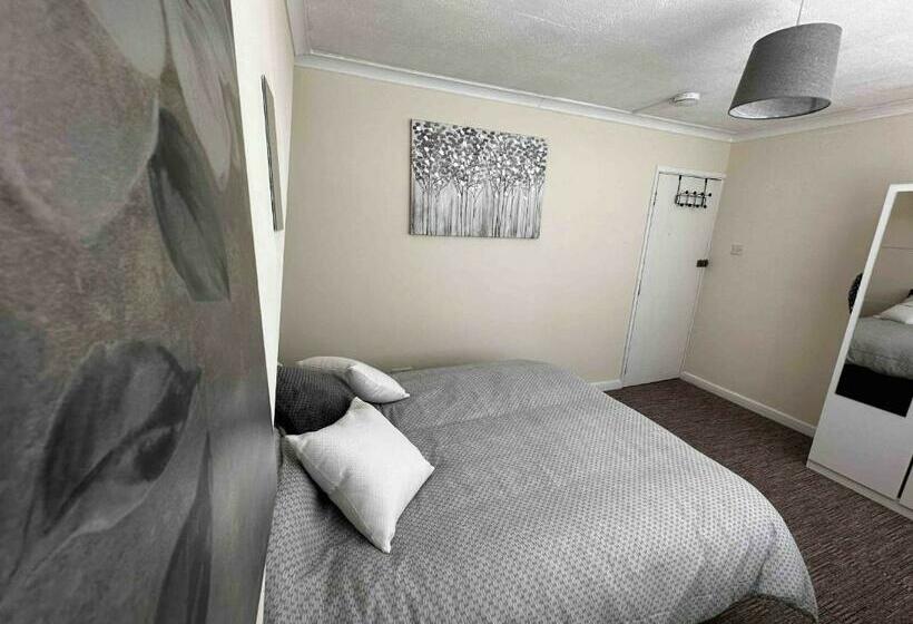 Номер Basic, Silverdale House