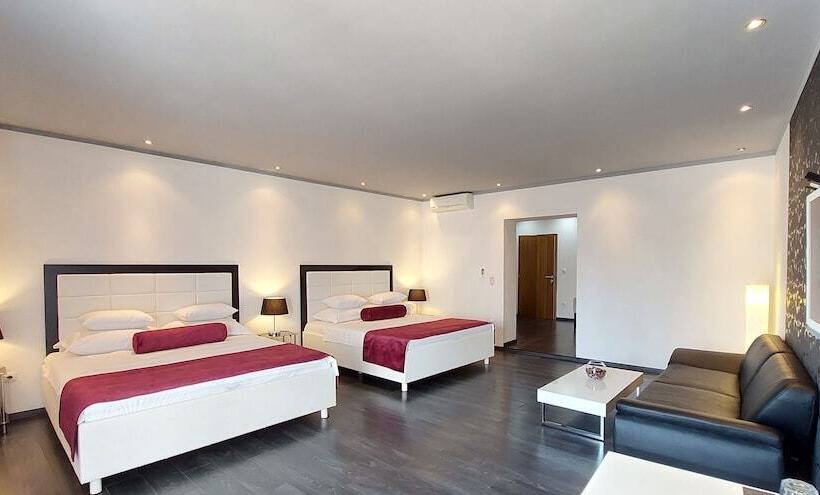 جناح عائلي, Refresh Boutique Suites   Central Point