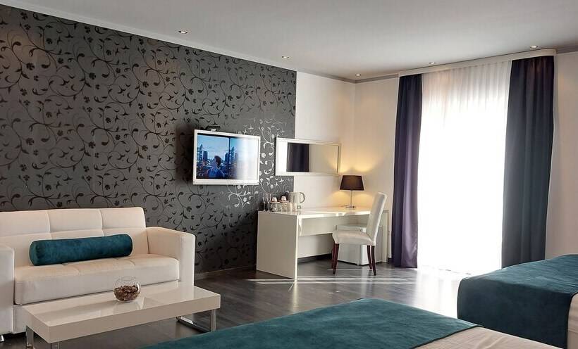 جناح عائلي, Refresh Boutique Suites   Central Point