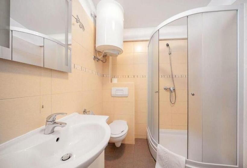 جناح جونيور ديلوكس, Refresh Boutique Suites   Central Point