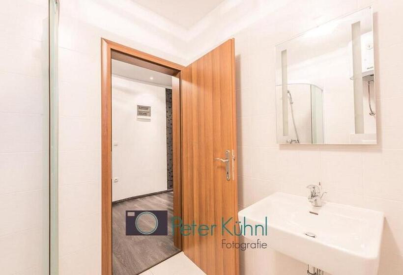 سوییت خانوادگی, Refresh Boutique Suites   Central Point