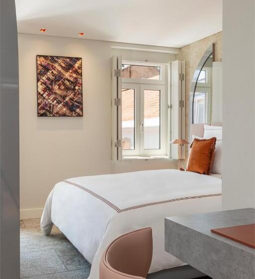 Suite King Bed, Convent Square Lisbon, Vignette Collection, An Ihg
