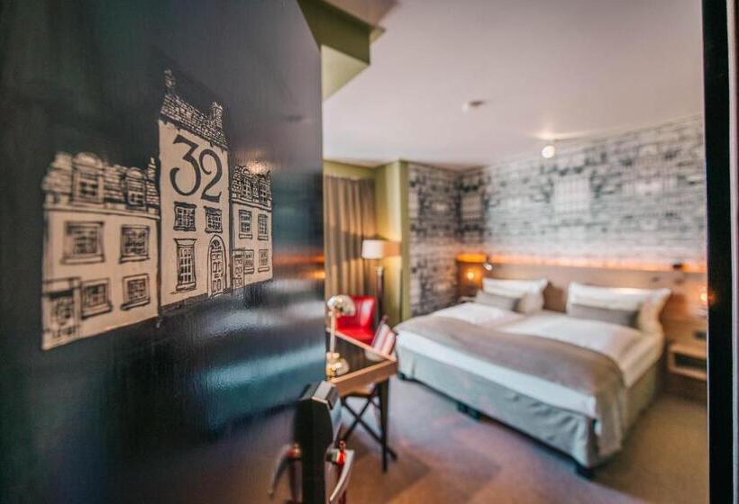 اتاق لوکس, Baltazár Boutique