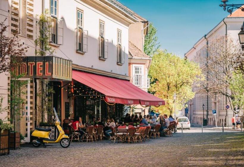 سوییت, Baltazár Boutique