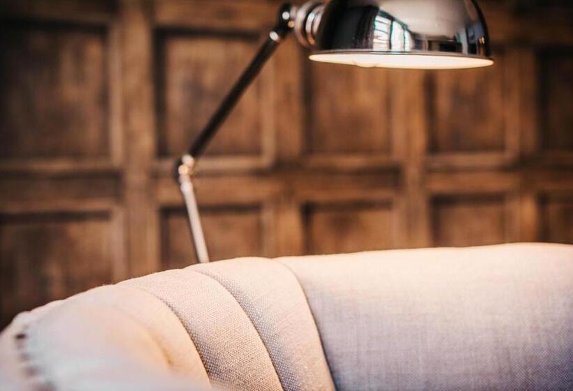 سوییت, Baltazár Boutique