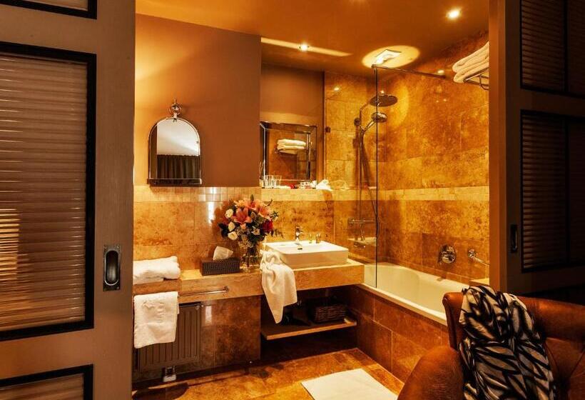 سوئیت 2 خوابه, Baltazár Boutique