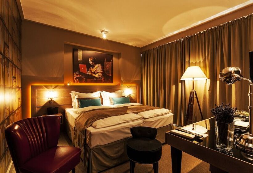 اتاق لوکس, Baltazár Boutique
