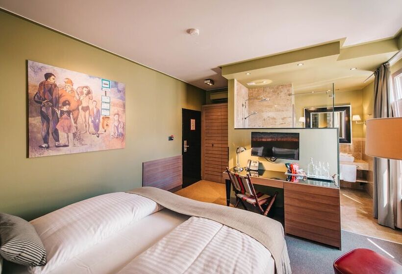 اتاق لوکس, Baltazár Boutique