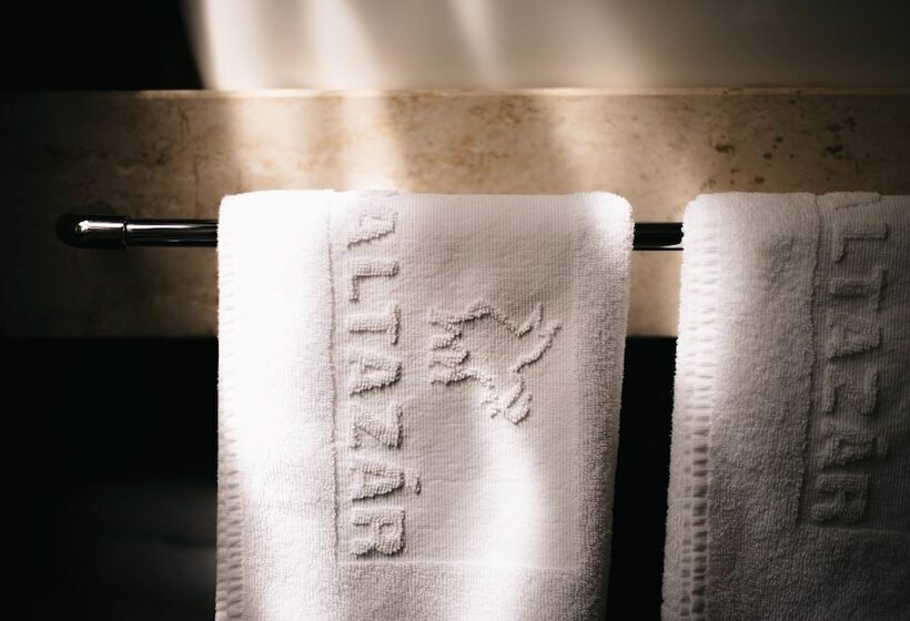 اتاق لوکس, Baltazár Boutique