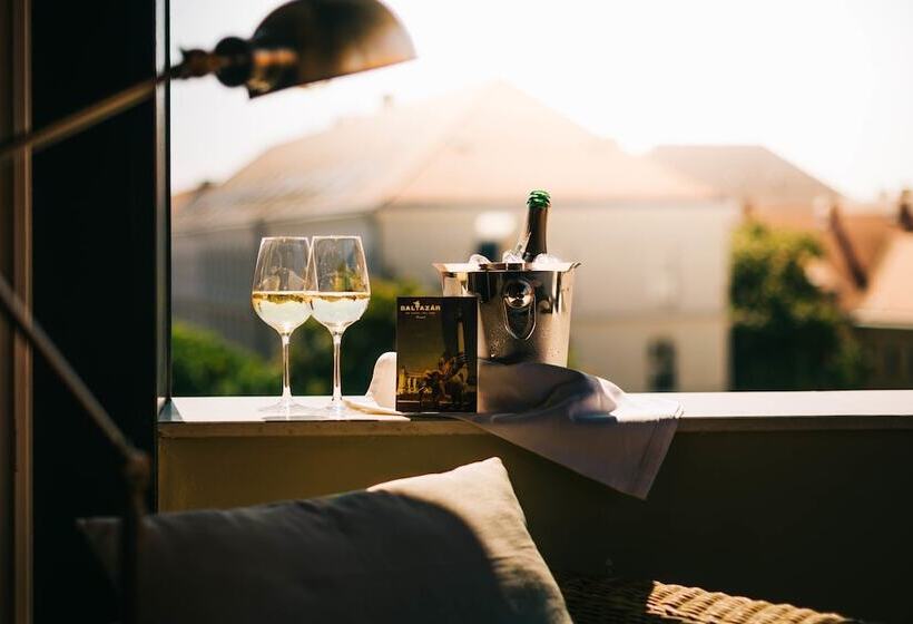 سوییت, Baltazár Boutique