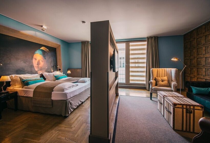 سوییت, Baltazár Boutique