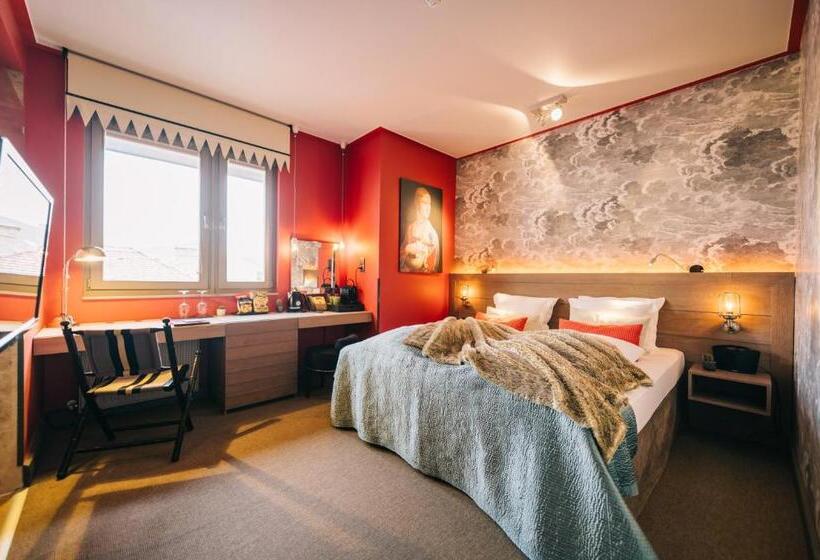 اتاق لوکس, Baltazár Boutique