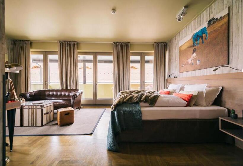 سوییت, Baltazár Boutique