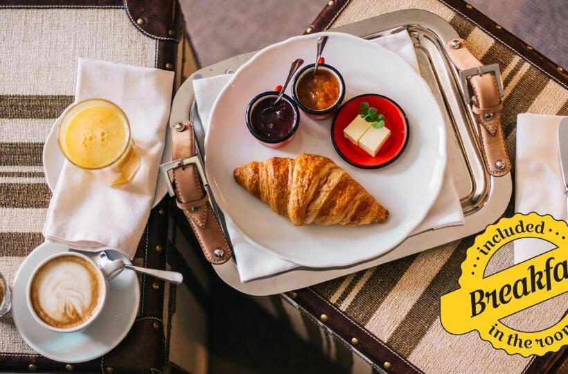 سوئیت 2 خوابه, Baltazár Boutique