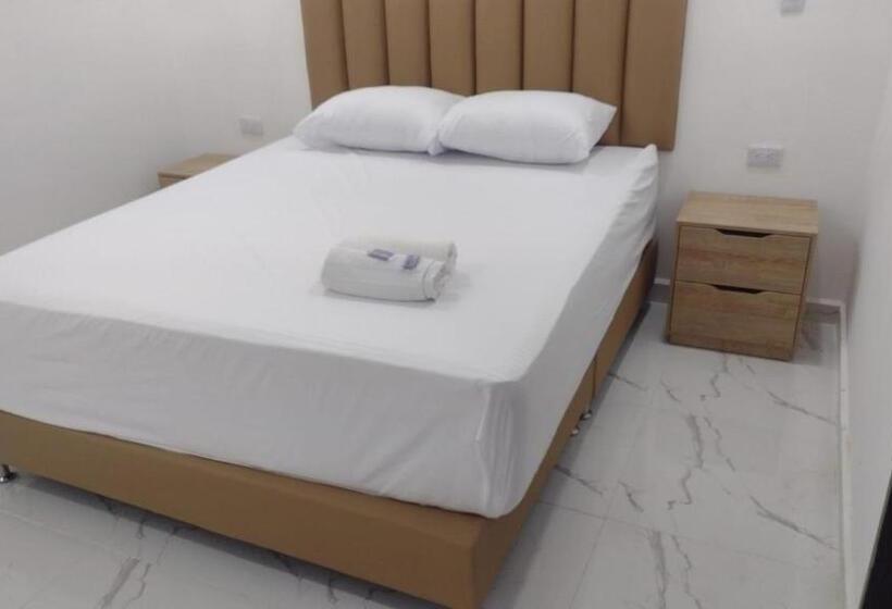 标准间, Brisas Medellin