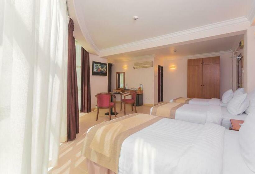 اتاق سوپریور, Champa Central