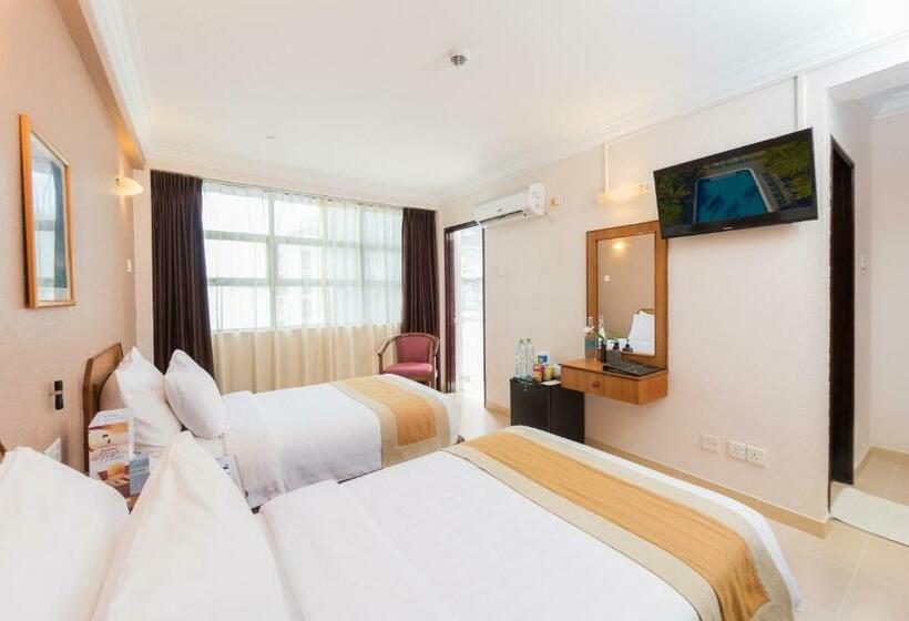 اتاق سوپریور, Champa Central