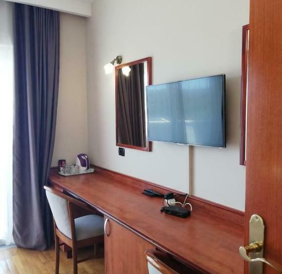 Номер Стандарт Вид на Море с Балконом, Dela