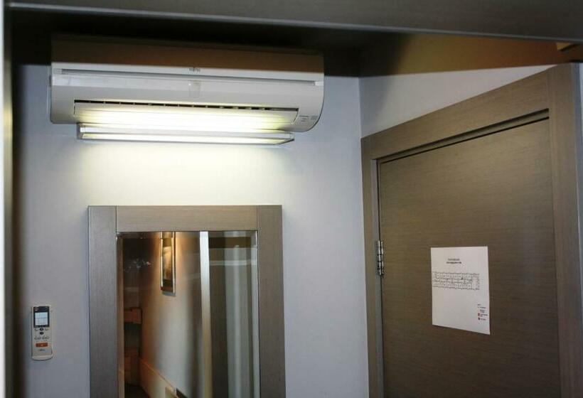 اتاق استاندارد با چشمانداز رودخانه, Garni Hotel Leopold I