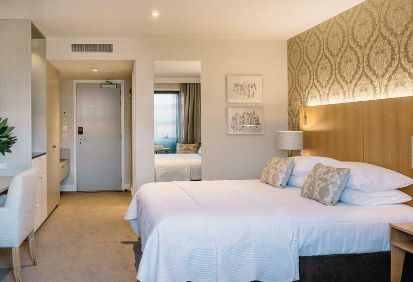 חדר דלוקס, Porters Boutique