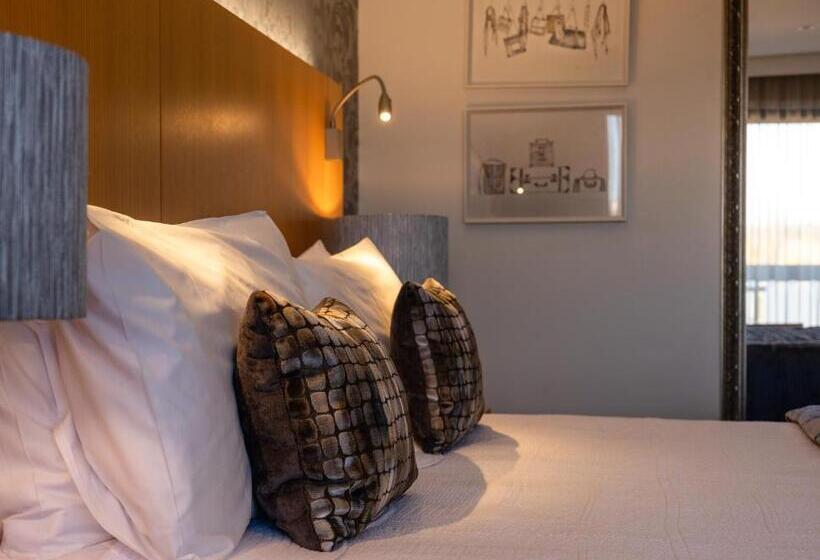 חדר סופריור עם מיטת קינג, Porters Boutique